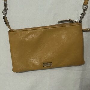RELIC BY FOSSIL EVIE CROSSBODY BAG SPICY MUSTARD COLOR 8 1/4” W x 5”H
